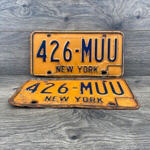 VTG NY License Plates Pair Vintage Yellow 426-MUU Embossed Metal Decor